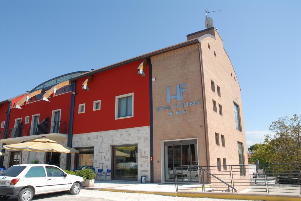 Hotel Flaminio Tavernelle Serrungarina Exterior photo